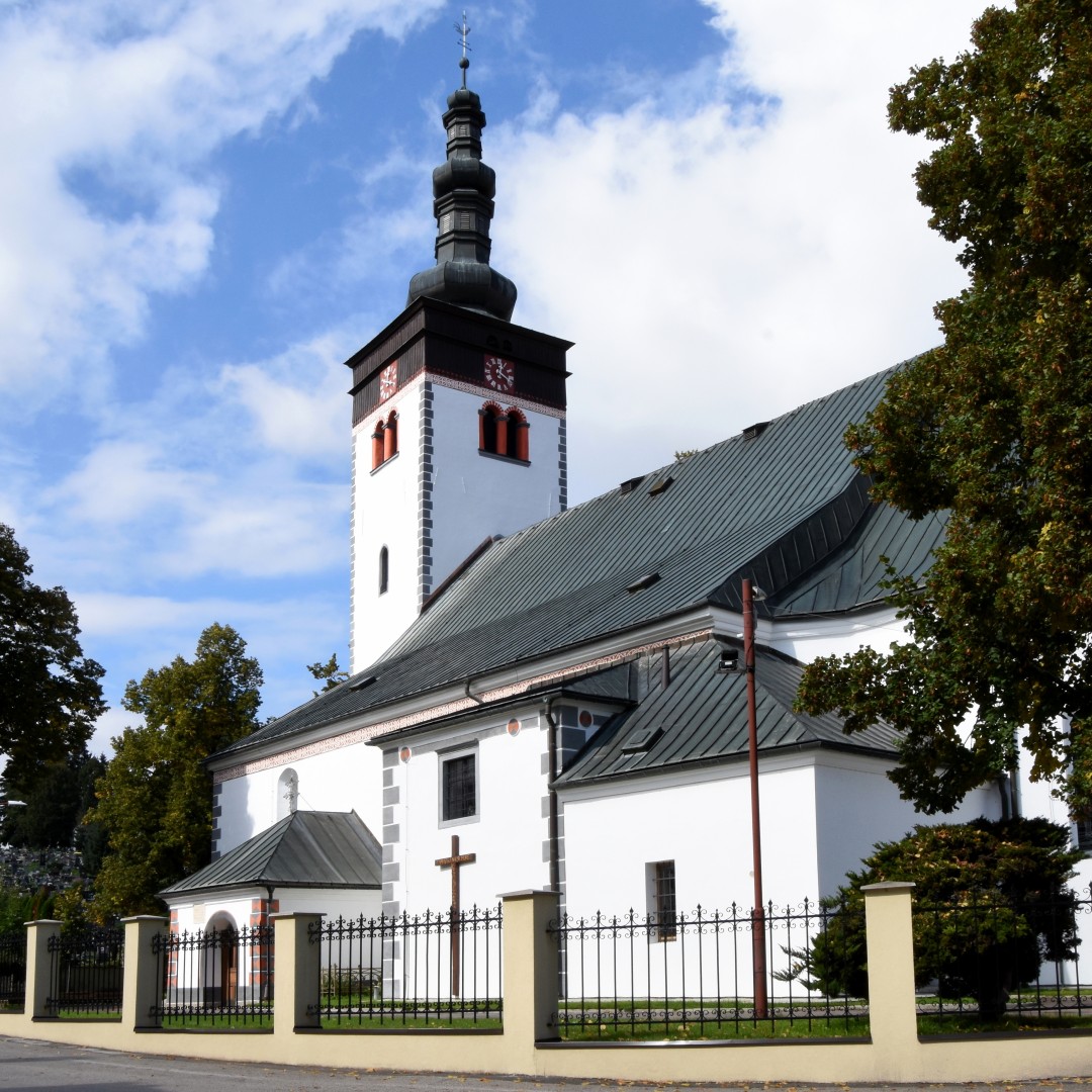 Farský kostol sv. Ladislava Rajec