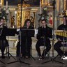 AdHoc Orchester pre obdivovateľov hudby pripravil v poslednú nedeľu v roku tradičný vianočný koncert. Kostol sv. Ladislava v Rajci, 28. december 2014.